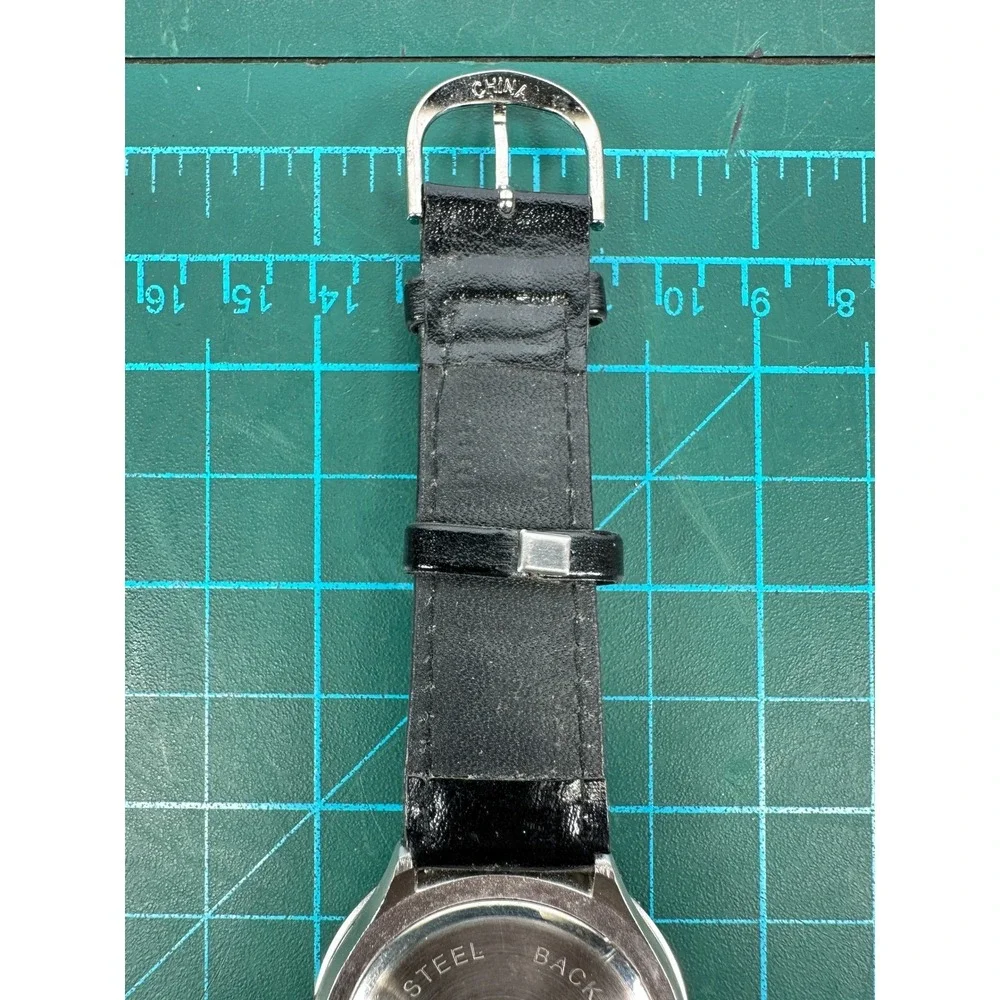 Sports Illustrated Quartz Watch Tachymeter Leather Strap 21-493 NEW BATTERY